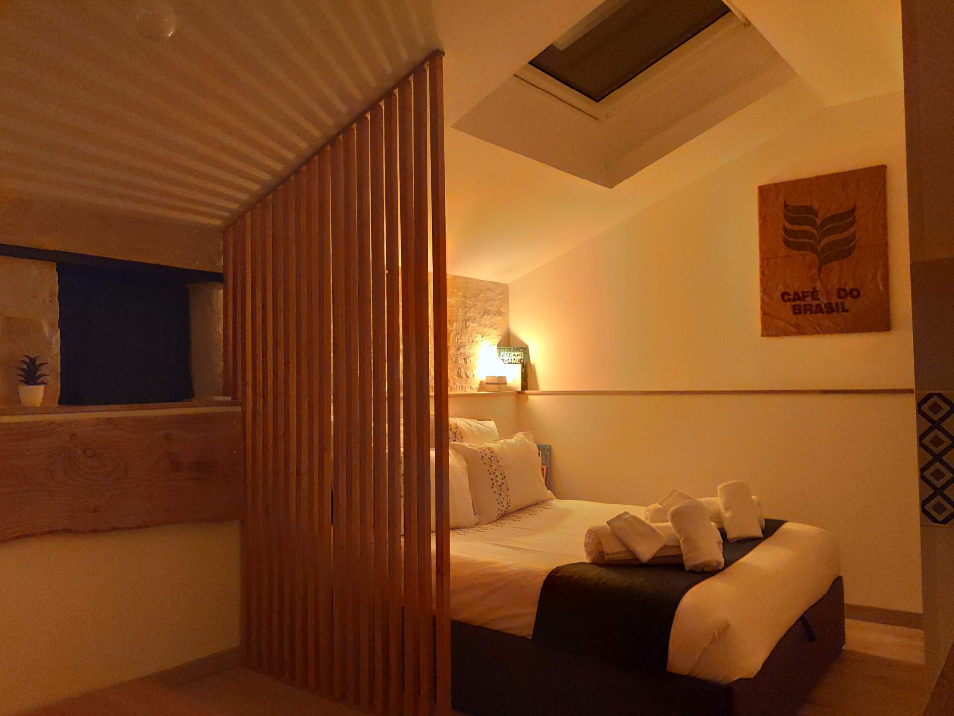 Lit 140x190 comfortable et lumière douce